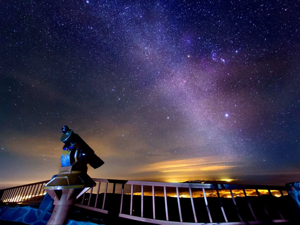 Tenerife e le Stelle: Le Esperienze di Osservazione Astronomica